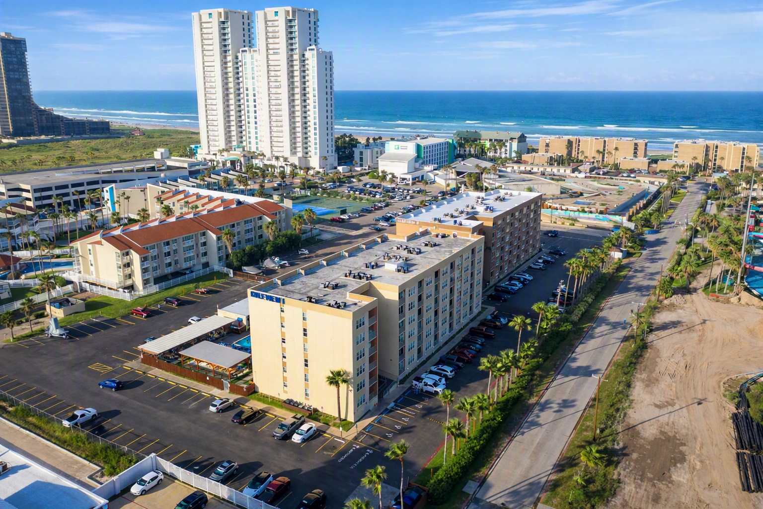 Gulfview I  250 Yards to Beach BBQ Poolside