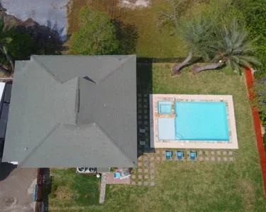 * Large Home Near Bay to Fish * New Pool - image 81 of 93
