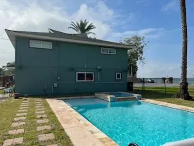 * Large Home Near Bay to Fish * New Pool - image 79 of 93
