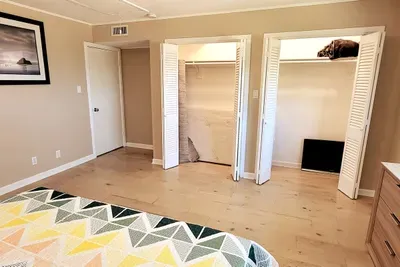 * Large Home Near Bay to Fish * New Pool - image 38 of 93