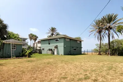 * Large Home Near Bay to Fish * New Pool - image 71 of 93