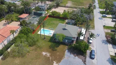* Large Home Near Bay to Fish * New Pool - image 88 of 93