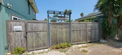 * Large Home Near Bay to Fish * New Pool - image 76 of 93