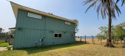 * Large Home Near Bay to Fish * New Pool - image 72 of 93
