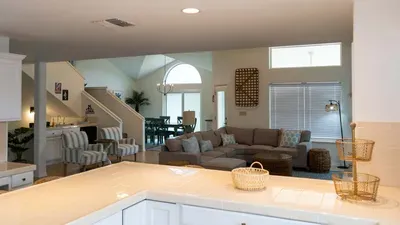 Saltwater Pool Home, 3 Kings, BBQ, Sleeps 12 SPI - image 49 of 146