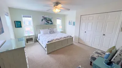 Saltwater Pool Home, 3 Kings, BBQ, Sleeps 12 SPI - image 92 of 146