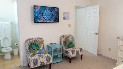 Saltwater Pool Home, 3 Kings, BBQ, Sleeps 12 SPI - image 91 of 146