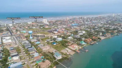 Saltwater Pool Home, 3 Kings, BBQ, Sleeps 12 SPI - image 142 of 146
