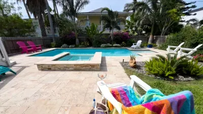 Saltwater Pool Home, 3 Kings, BBQ, Sleeps 12 SPI - image 134 of 146