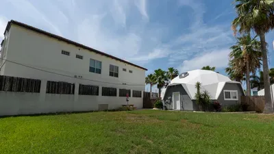 Unique GeoDome - Half Block to Beach - image 78 of 97