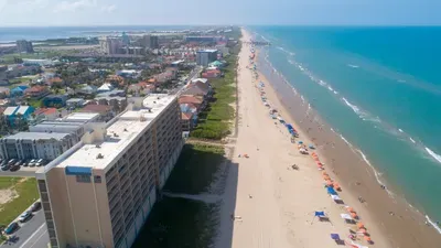 Sweeping 5th Floor Views " Direct Beach " Remodele - image 13 of 79