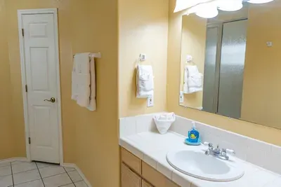Private Ground Floor 2BR | Half Block to Beach SPI - image 46 of 78