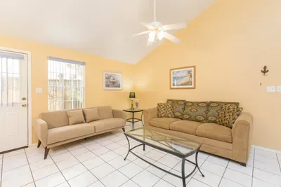 Private Ground Floor 2BR | Half Block to Beach SPI - image 13 of 78