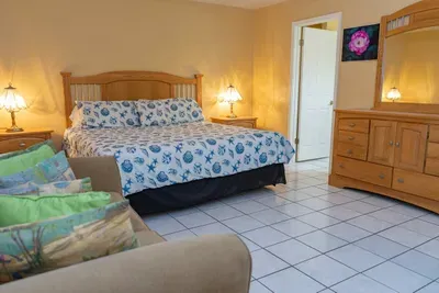 Private Ground Floor 2BR | Half Block to Beach SPI - image 42 of 78