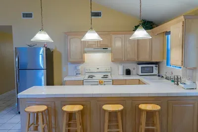 Private Ground Floor 2BR | Half Block to Beach SPI - image 26 of 78
