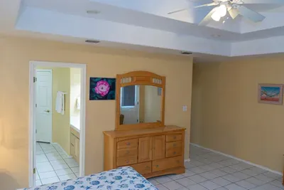 Private Ground Floor 2BR | Half Block to Beach SPI - image 43 of 78