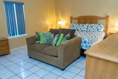 Private Ground Floor 2BR | Half Block to Beach SPI - image 55 of 78