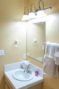 Private Ground Floor 2BR | Half Block to Beach SPI - image 38 of 78