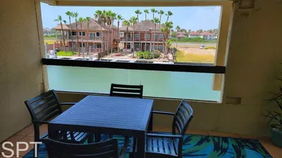 Channel Front with Pool " Hot Tub " Patio - image 18 of 58