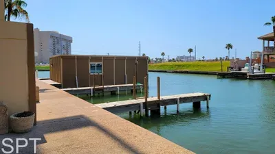 Channel Front with Pool " Hot Tub " Patio - image 13 of 58