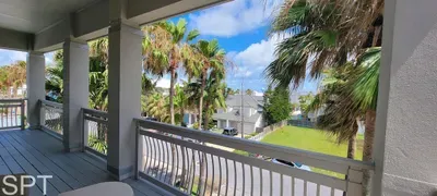 Go VIP * Steps to Beach * Pool - image 191 of 274