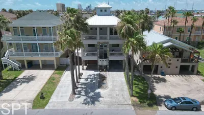 Go VIP * Steps to Beach * Pool - image 265 of 274