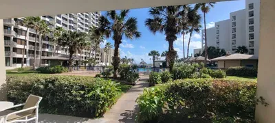 Sleeps 10 Direct Beach Heated Pool - image 86 of 112
