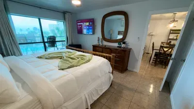 Sleeps 10 Direct Beach Heated Pool - image 35 of 112