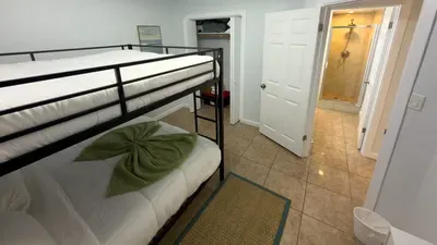Sleeps 10 Direct Beach Heated Pool - image 48 of 112