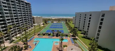 Sleeps 10 Direct Beach Heated Pool - image 66 of 112