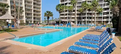 Sleeps 10 Direct Beach Heated Pool - image 76 of 112