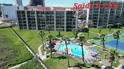 Sleeps 10 Direct Beach Heated Pool - image 77 of 112