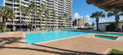 Sleeps 10 Direct Beach Heated Pool - image 85 of 112