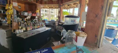 Sleeps 10 Direct Beach Heated Pool - image 103 of 112