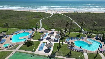 Sleeps 10 Direct Beach Heated Pool - image 80 of 112