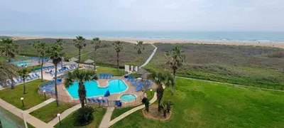 Sleeps 10 Direct Beach Heated Pool - image 70 of 112