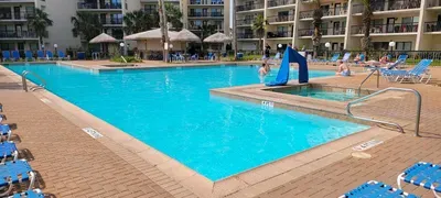 Sleeps 10 Direct Beach Heated Pool - image 71 of 112