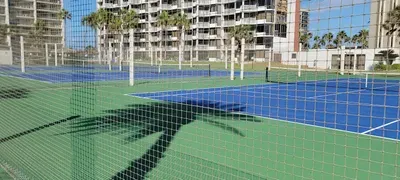 Sleeps 10 Direct Beach Heated Pool - image 104 of 112