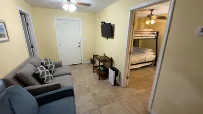 * 4 bedroom 2 Level Home * 50 yards from Beach - image 89 of 122