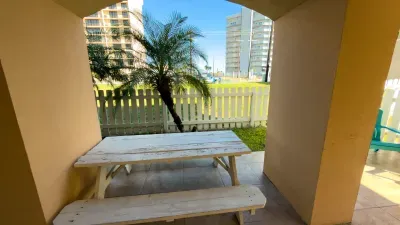 * 4 bedroom 2 Level Home * 50 yards from Beach - image 121 of 122