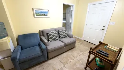 * 4 bedroom 2 Level Home * 50 yards from Beach - image 88 of 122