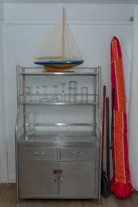 Authentic Near Beach House - Sleeps 16 - 5 Bedr - image 24 of 110