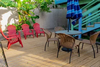 Authentic Near Beach House - Sleeps 16 - 5 Bedr - image 61 of 110