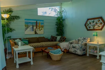 Authentic Near Beach House - Sleeps 16 - 5 Bedr