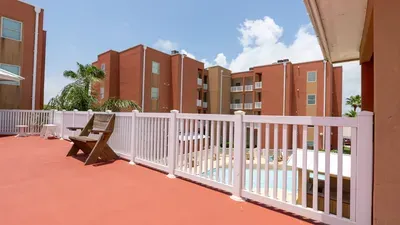 3BR Condo - 8 Beds - Pool - Walk to Beach - SPI - image 132 of 154