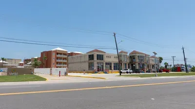 3BR Condo - 8 Beds - Pool - Walk to Beach - SPI - image 12 of 154