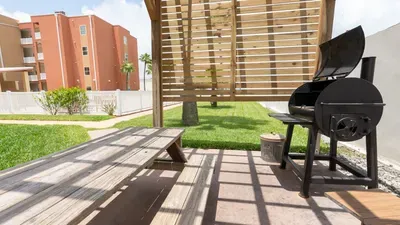 3BR Condo - 8 Beds - Pool - Walk to Beach - SPI - image 139 of 154
