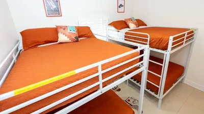 3BR Condo - 8 Beds - Pool - Walk to Beach - SPI - image 90 of 154