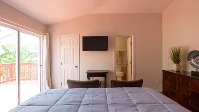 3BR Townhome, Steps to Beach, New Remodel SPI - image 78 of 158