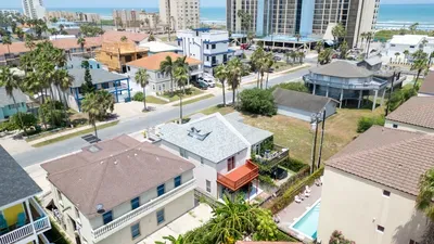 3BR Townhome, Steps to Beach, New Remodel SPI - image 158 of 158